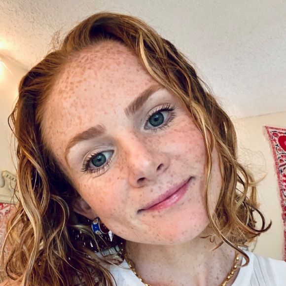 Meet your Posher, Jenny - Picture 1 of 1